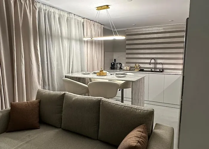 Golden Sunset Haven Apartment *
